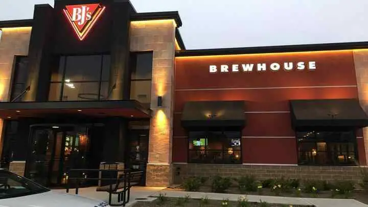 BJ's Brewhouse Happy Hour - Cheffist