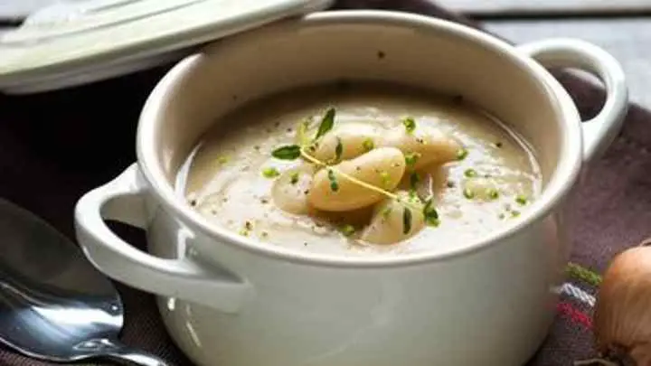 can-you-freeze-clam-chowder-cheffist.jpg