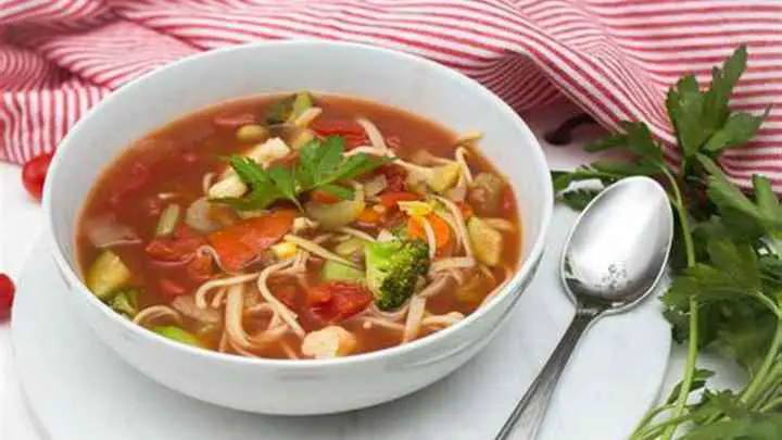 vegetable-pasta-soup-cheffist.jpg