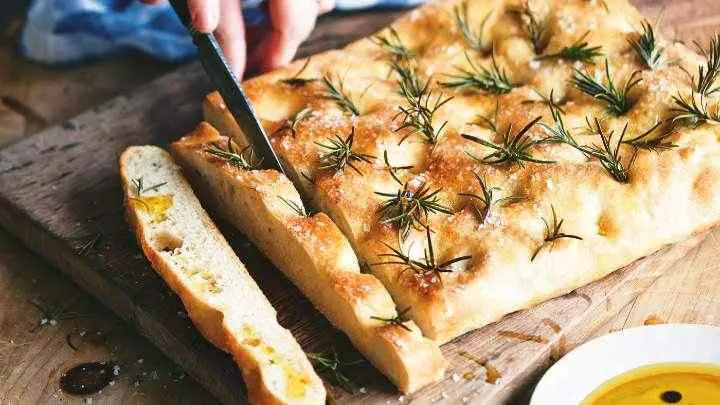 what to eat with focaccia
