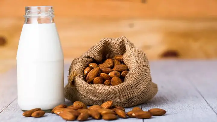 is almond safe for lactose intolerance - cheffist