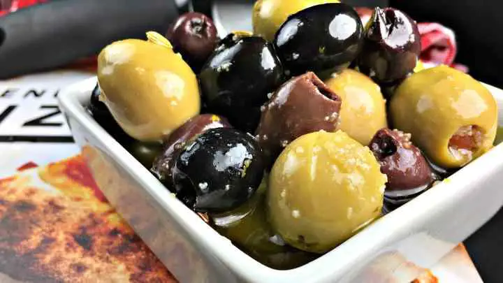 olives-beef-wellington-mushroom-substitute-cheffist.jpg