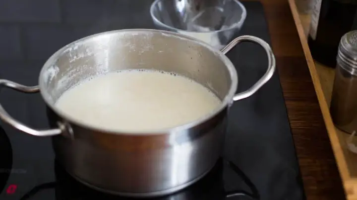 simmering milk - cheffist