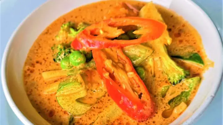 thai-curry-cheffist.jpg