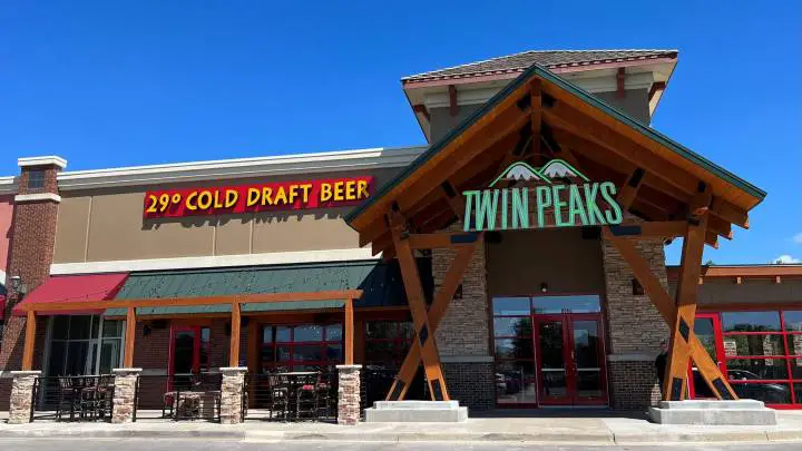 twin peaks restaurant - cheffist