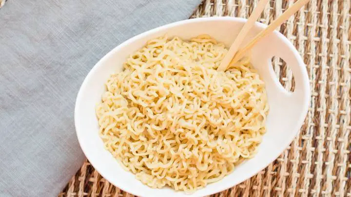 Can You Eat Raw Pasta or Not? See The Risk Involved