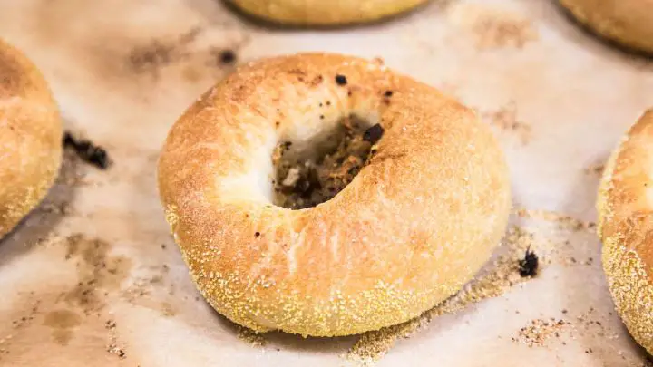 bialy bread - cheffist